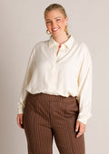 Yest Curve Judit Essential A006428