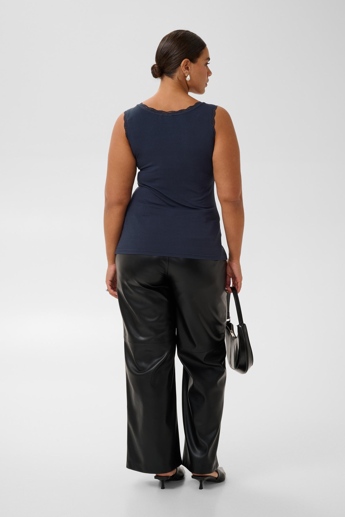Kaffe curve Top 10583468 193927 foto 2